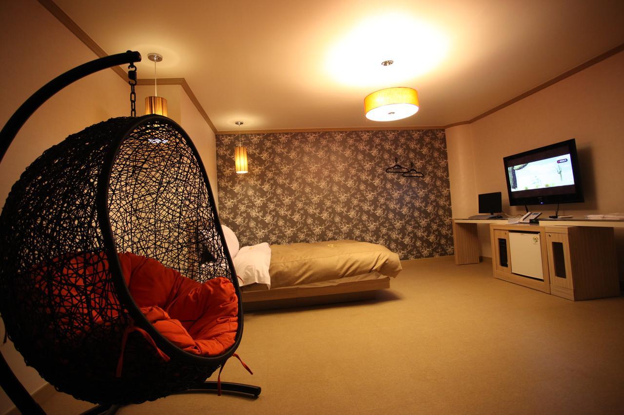 Chuncheon Myeongdong Hotel Εξωτερικό φωτογραφία