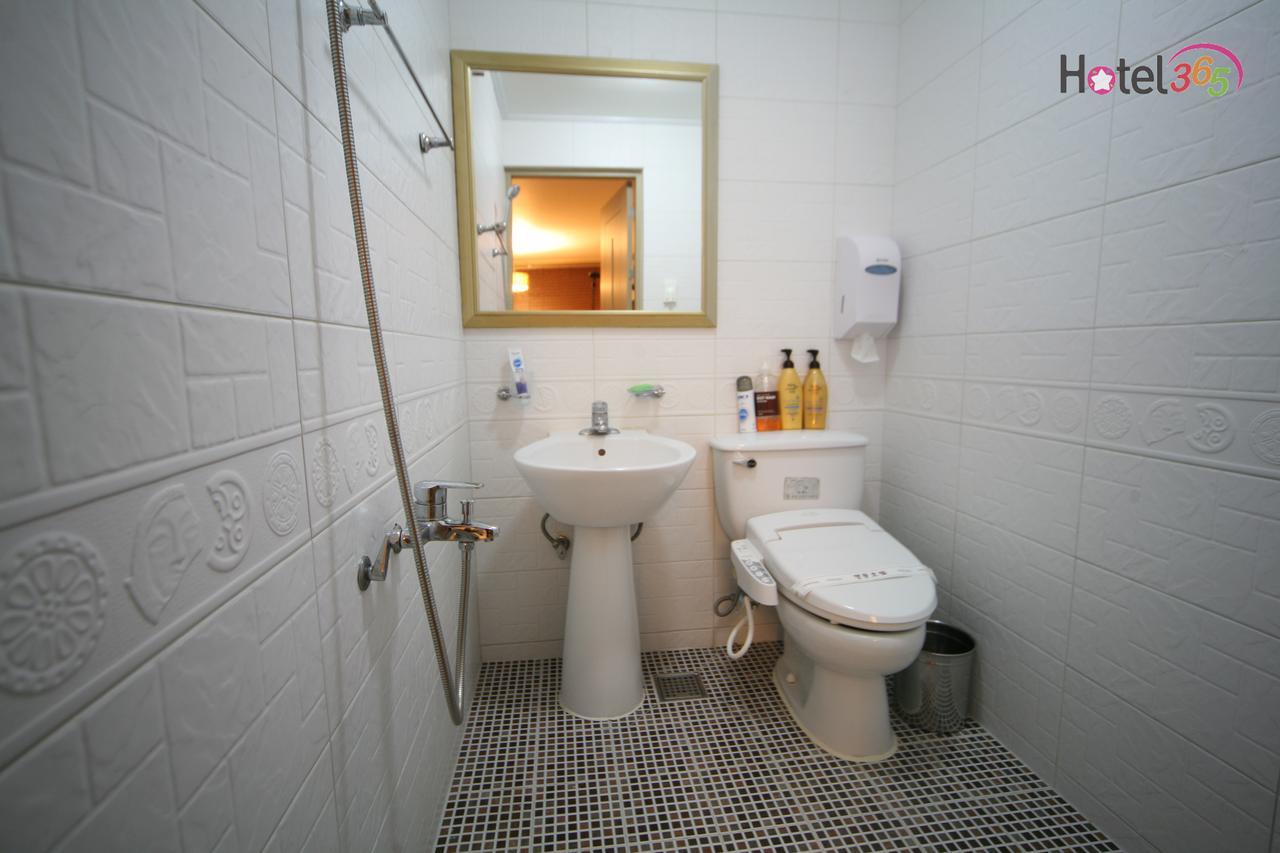 Chuncheon Myeongdong Hotel Εξωτερικό φωτογραφία