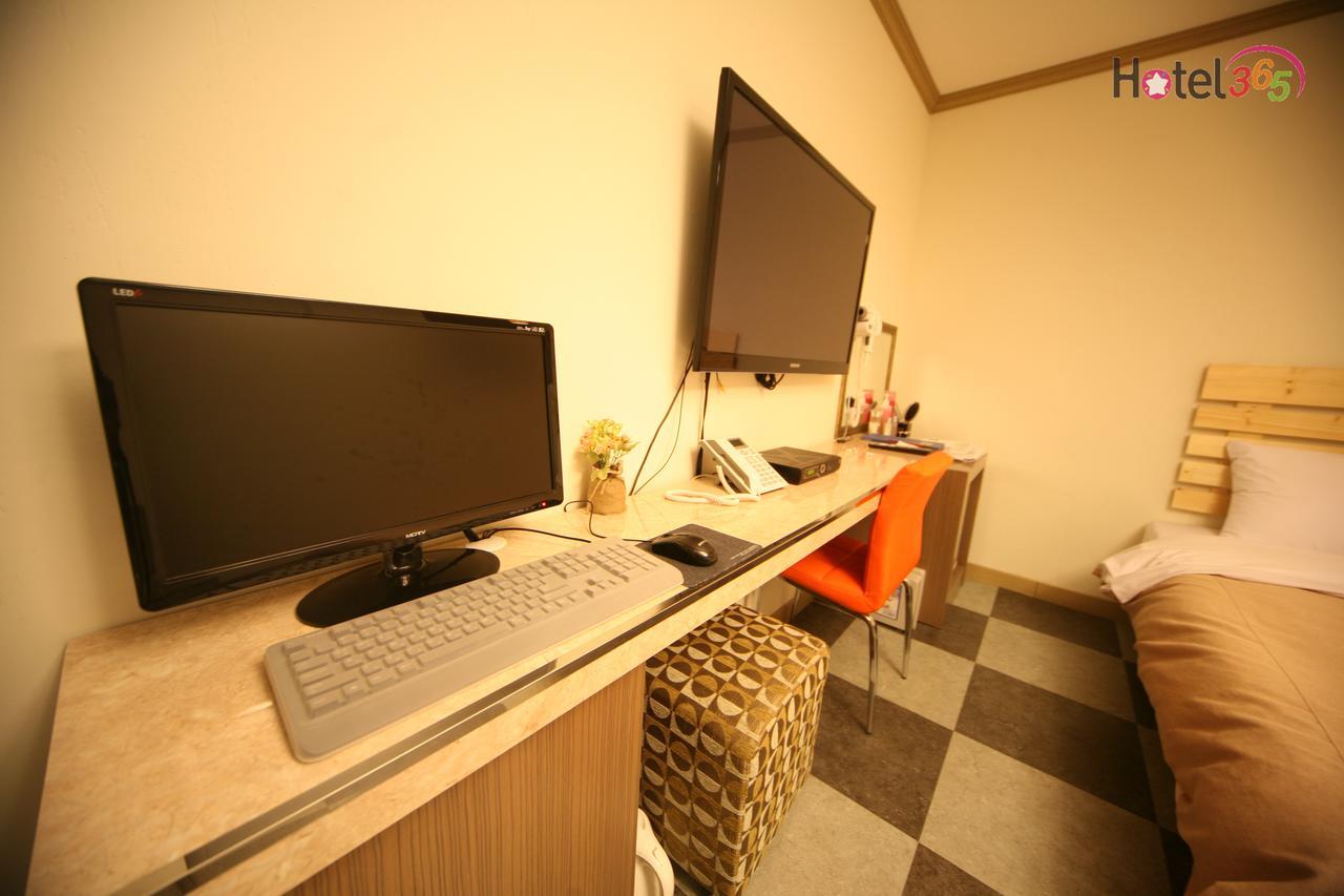 Chuncheon Myeongdong Hotel Εξωτερικό φωτογραφία