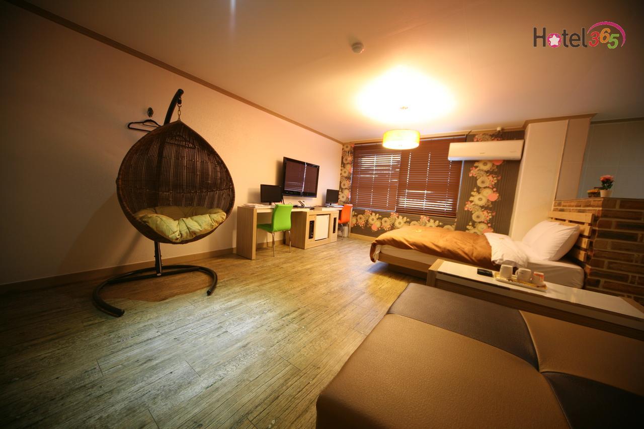 Chuncheon Myeongdong Hotel Εξωτερικό φωτογραφία